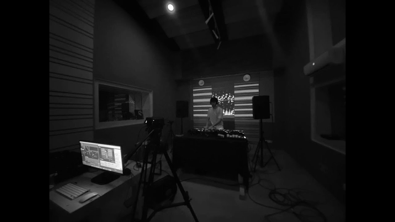 Ver Prichindel // Live Studio Session_05 // Sunrise Hub no YouTube Ver Prichindel // Live Studio Session_05 // Sunrise Hub no YouTube