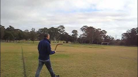 How to throw a boomerang - learn from an Australian!