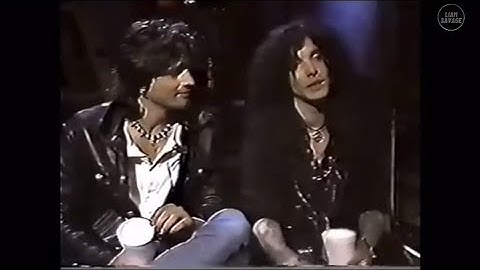 MuchMusic "Power 30" - Interview with Motley Crue