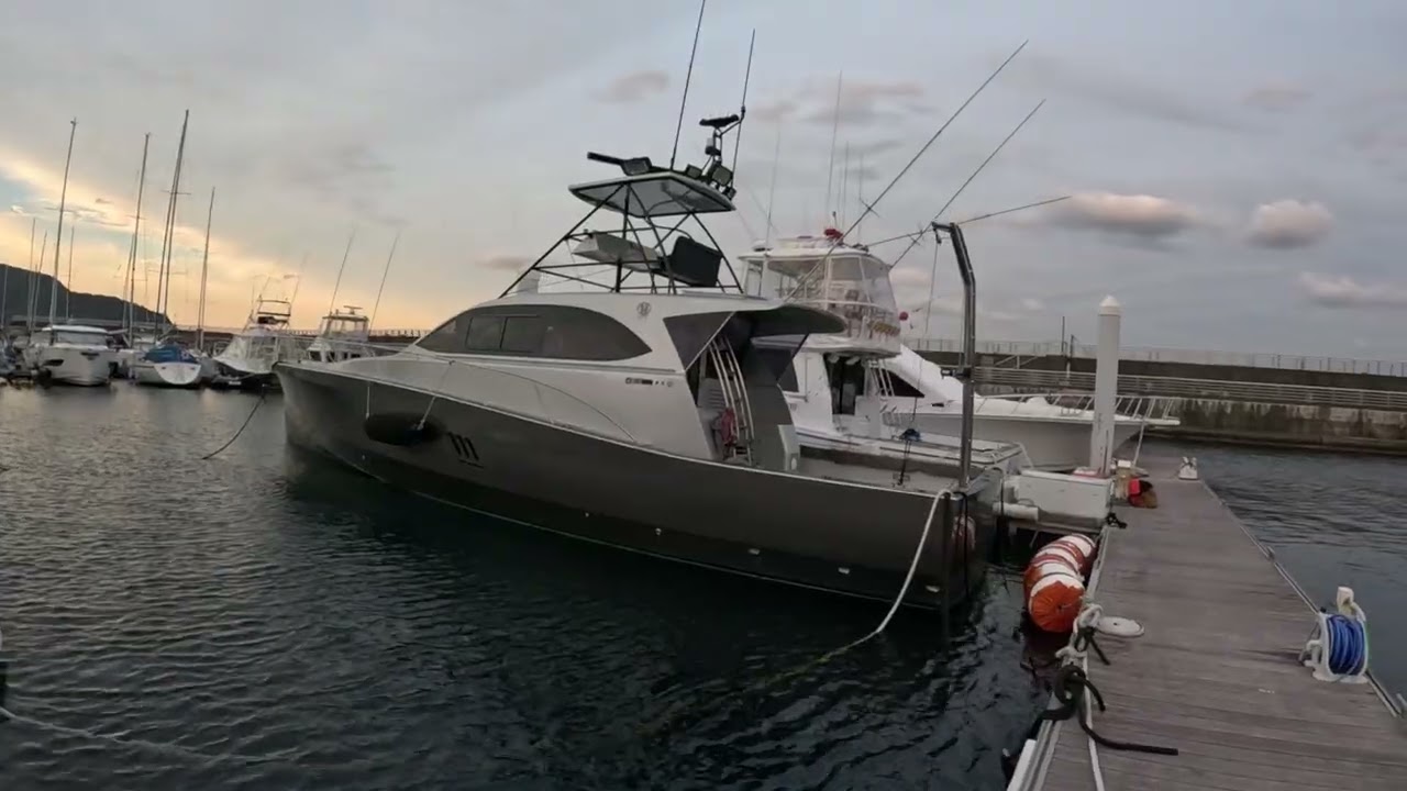 中古艇ドットコム 　浦田造船５４　デッキ周り動画