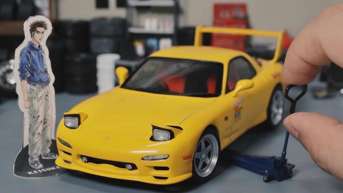 1:24 Mazda RX-7 (FC3S) (Initial D) Ryosuke Takahashi Model Kit, FUJ-18325