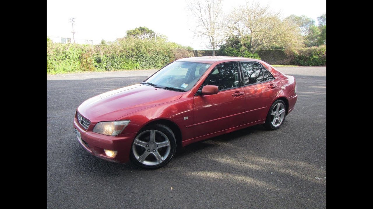 Toyota altezza 1999