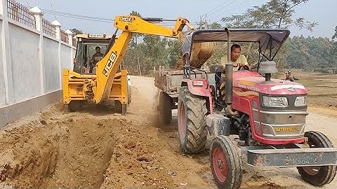New JCB 3dx loading mud in Mahindra YUVO tech plus 575 & Sonalika DI47-RX || jcb tractor video