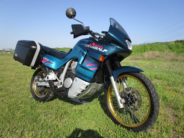 ホンダ　トランザルプ400V  
XL400V 今週のレア車】Vol.179 ホンダ トランザルプ400V | 中古バイク・新車の