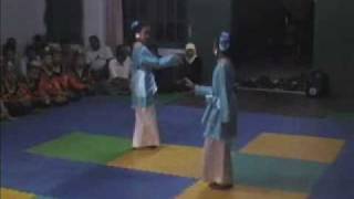 Baringin Sakti Blue Dancers - Jakarta 2005.wmv