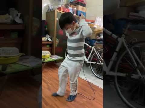 Video Khi là F1 thì ở trong nhà cũng phải đeo khẩu trang (... - youtube