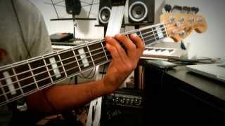 Video thumbnail of "Te Exaltamos, Marcos Witt 25 aniversario bass tutorial"