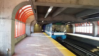 Sortie du métro de Montréal STM la ligne 1 vert tout le trajet MR-73