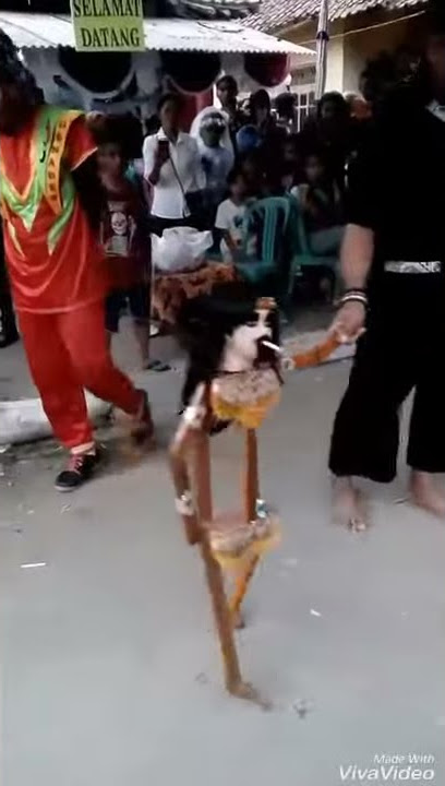 Those who are scared will just comment and this video is from an Indonesian village...