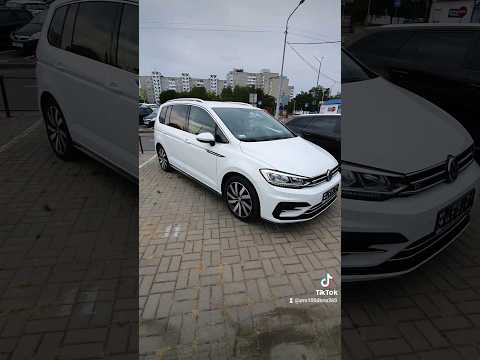 VW Touran R-line,