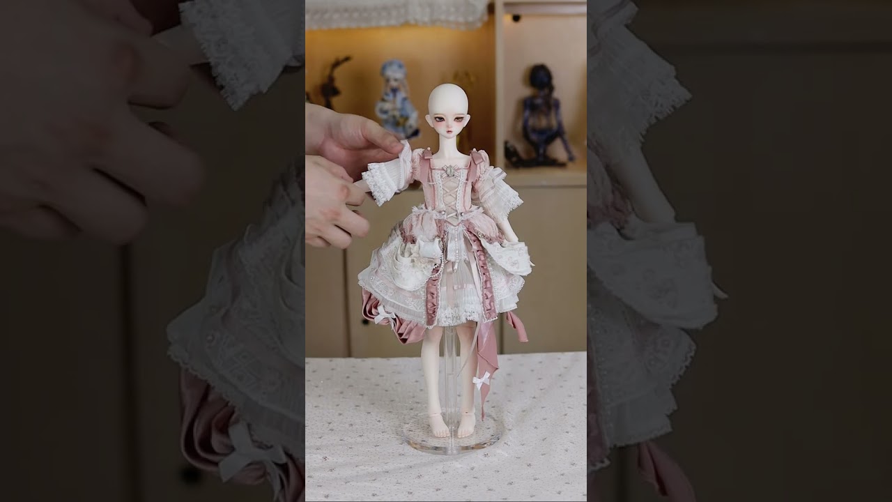 Adelise Dressing Tutorial#doll #bjd #gemofdoll #bjdcollection 