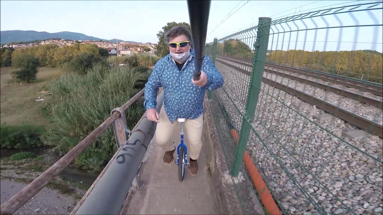 trenes UT 447 lineas R1 - R2 y R3 - monociclista trenero 3 - YouTube