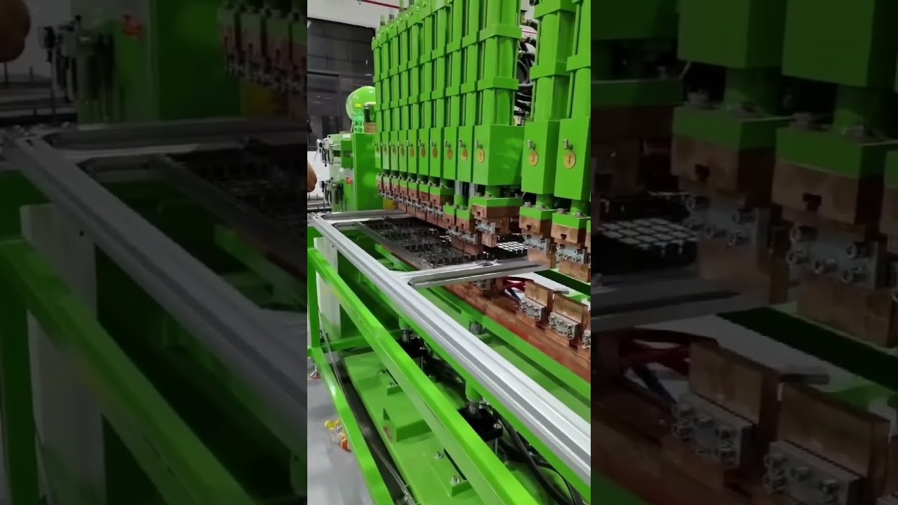 large wire mesh gantry spot welder row welding machine