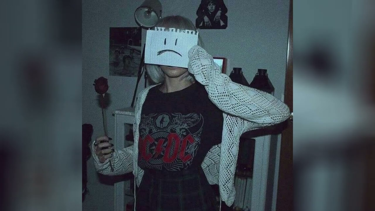 Arctic Monkeys - Do I Wanna Know (Slowed To Perfection)