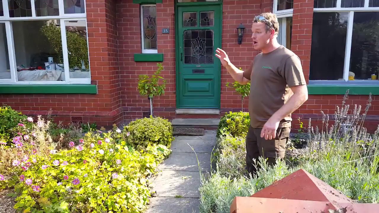 Green door job in The Heatons before YouTube