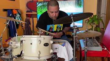 Reggae dancehall drum lesson. Two songs that fit the dancehall hip-hop style.