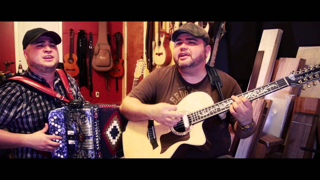 sangre en la iglesia (Luis y Juan) la primera de muchas mas por venir