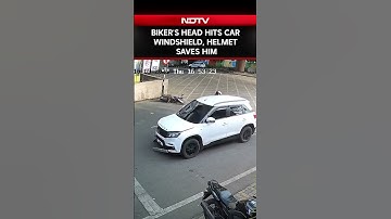 Pune: Biker