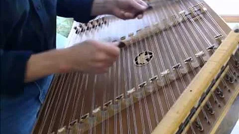 The Holly & the Ivy on hammered dulcimer by Timoth...