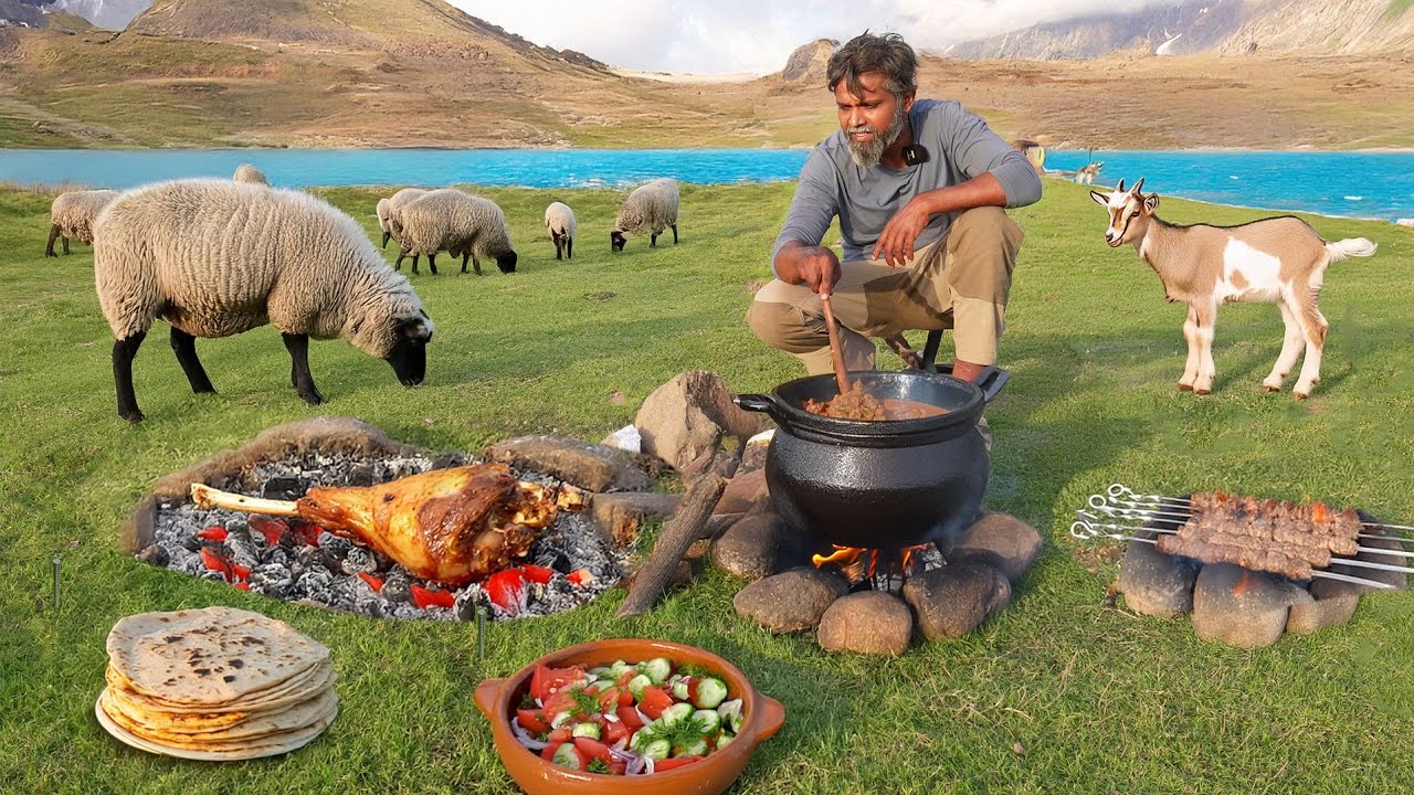 बोला, काय खाणार..? धनगरी लाल मटण, का लेमन पेपर मटन टिक्का, का अख्ख तंगडी रान तेही कोळशावर भाजलेलं 😋