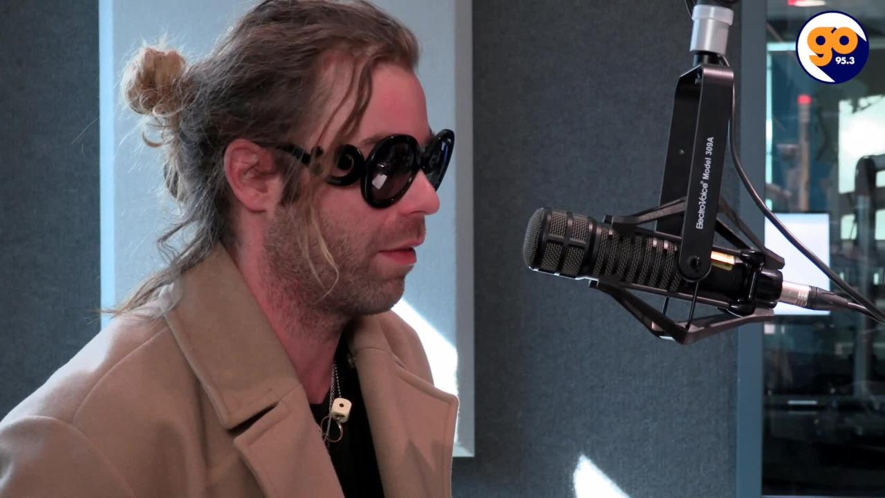 Mod Sun talks about working with Riff Raff, Mike Posner, Books, his Future and past.