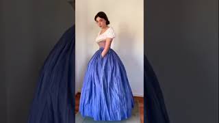 SE VESTINDO EM 1850 #emmainlace #vestido https://www.youtube.com/channel/UCnoLAuM96hQG2KJhwUclrtQ