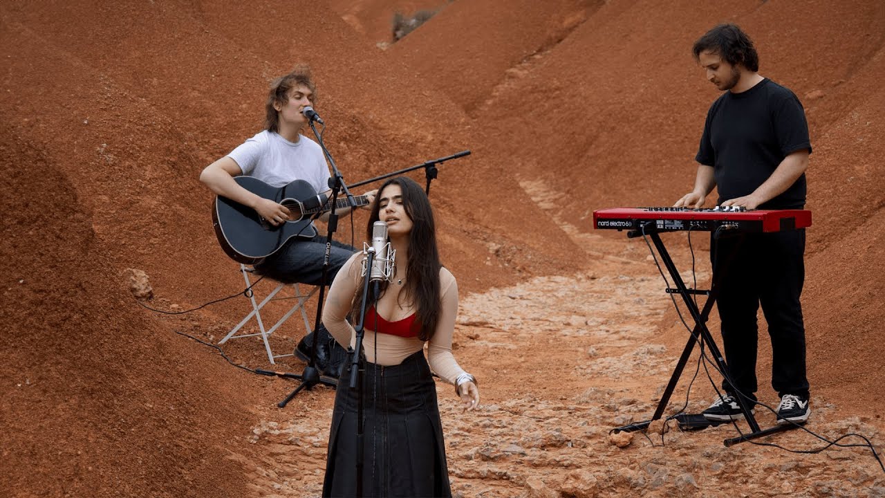 Kyana - Pena (Session Acoustique) adlı videoyu YouTube'da izle Kyana - Pena (Session Acoustique) adlı videoyu YouTube'da izle