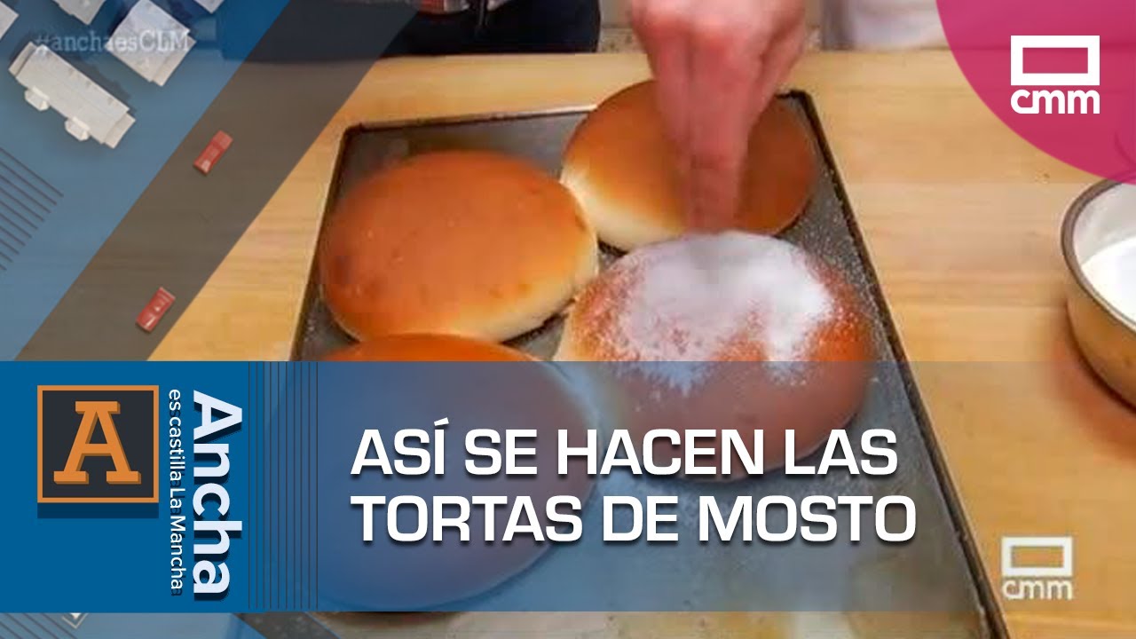 Aprendemos a elaborar las tortas de mosto | Ancha es Castilla-La Mancha