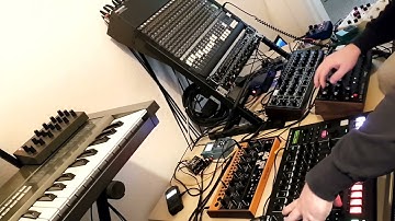 Tuesday Techno Jam 04102022 roland tr8s behringer crave pro1 moog dfam