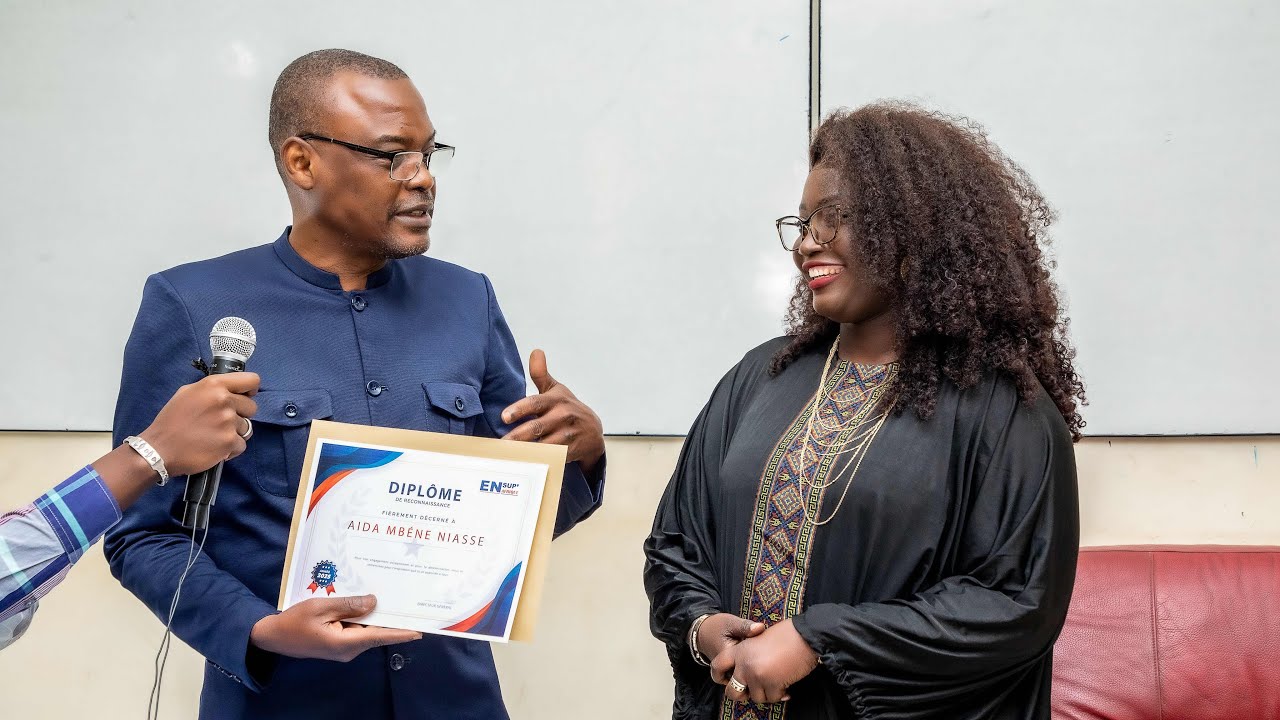 Les journalistes, Alumnis du club JCOM de ENSUP Afrique, honorés