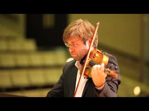 Tomas Cotik performs Piazzolla