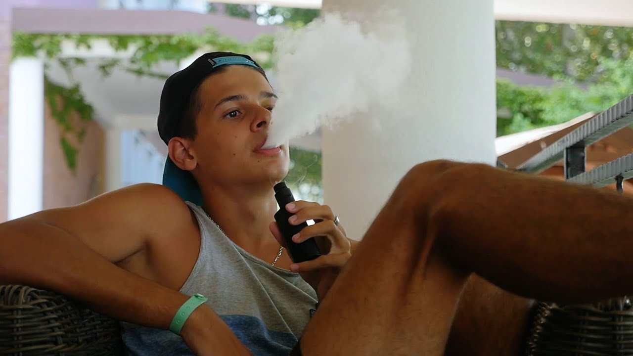How Much Do Vapes Cost at Gas Stations: Prices Compared