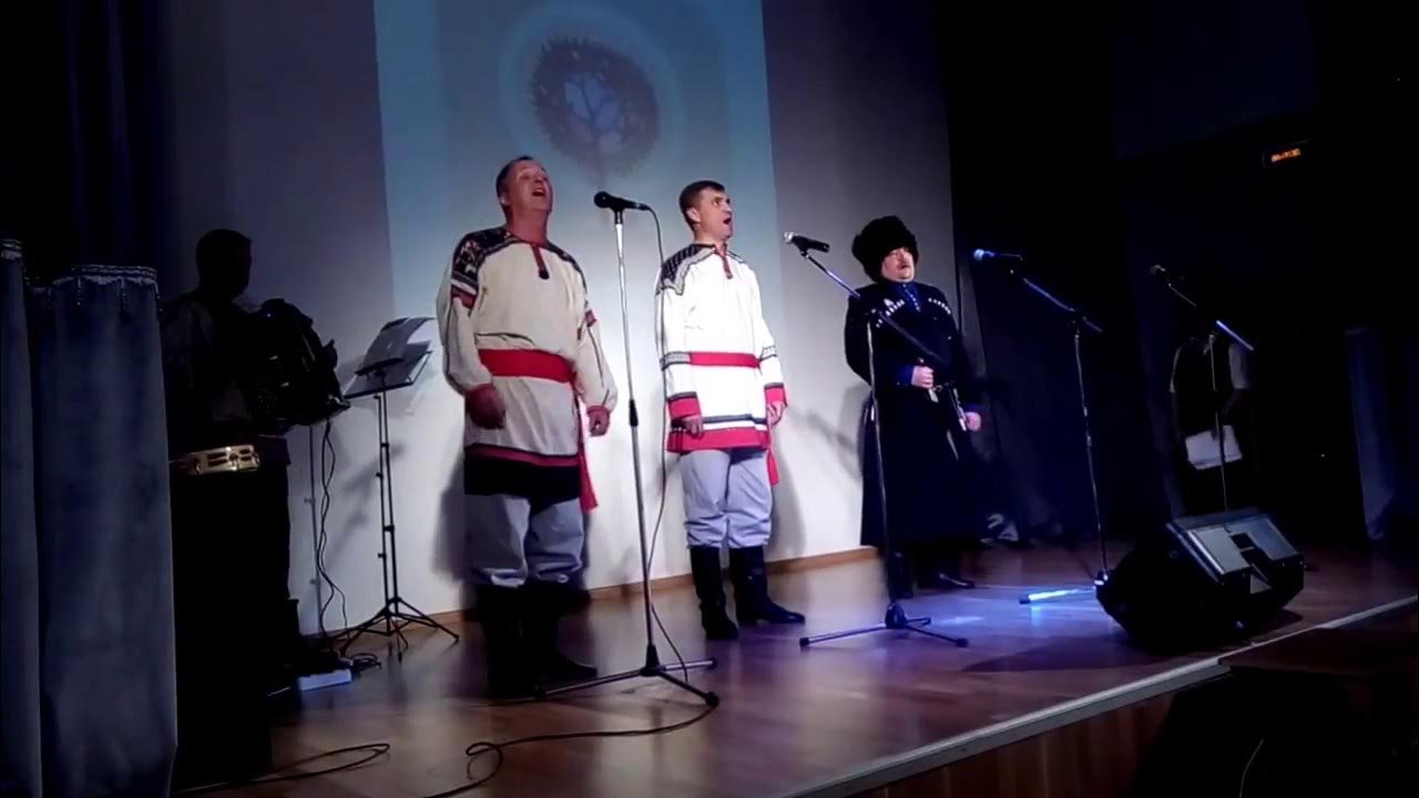 Песня далеко в исполнении. Песня далеко в исполнении