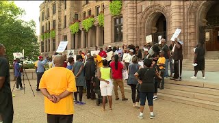 Show of support for Kim Gardner outside St. Louis City Hall