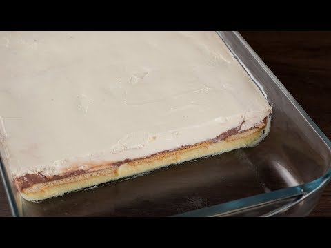 j’ai-fait-la-crème-deux-fois,-la-première-fois-on-l’a-mangée-sans-que-j’observe.-│-savoureux.tv