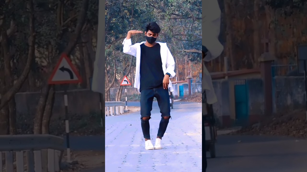 Main karo to sala character dheela hai😜🤪#viral #shorts #dance #trending #ytshorts #dancerrustam