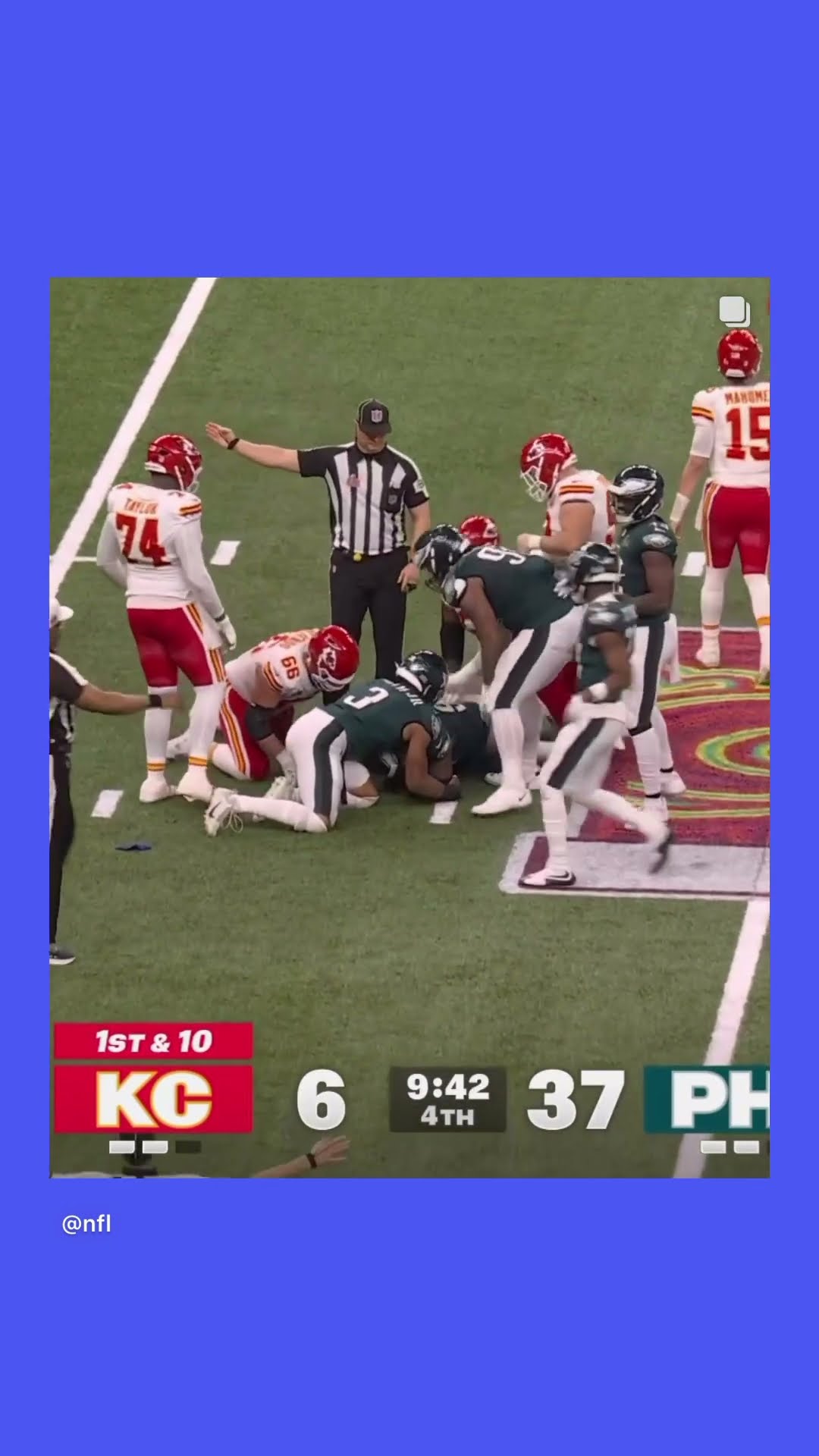 Strip sack on Patrick Mahomes #hoodnews #trending #patrickmahomes #philadelphiaeagles #defense #how