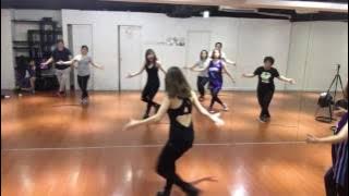 PSY-New face Dance tutorial by YiFan璠璠（main part class2)