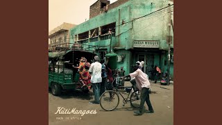 Miniatura de vídeo de "The KutiMangoes - BIC"