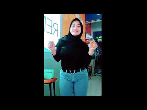 TIKTOK JILBAB GUNUNG GEDE GOYANG HOT 🔥