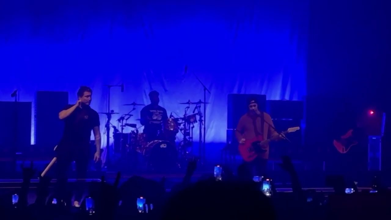 Pierce The Veil - Hold On Till May 11/26/2023 at Kemba Live!