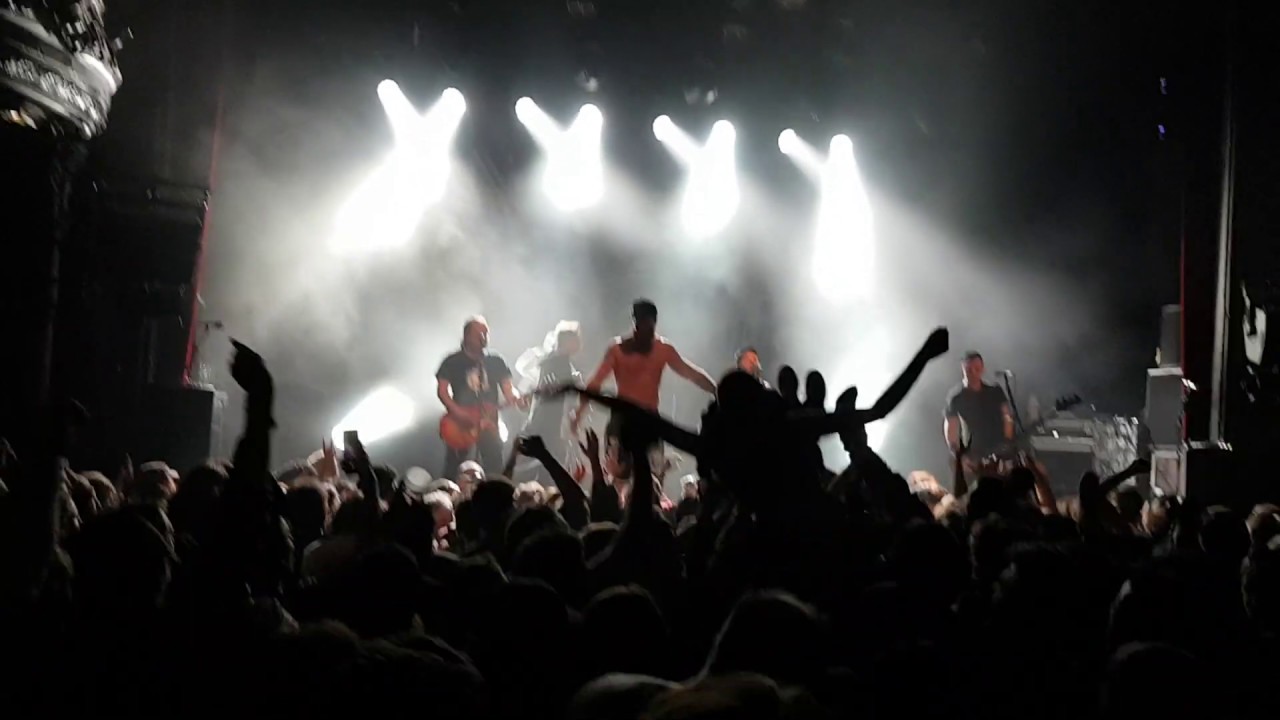 TAGADA JONES Mort aux cons La Cigale (Paris) 04/05/2019 YouTube TAGADA JONES Mort aux cons La Cigale (Paris) 04/05/2019 YouTube