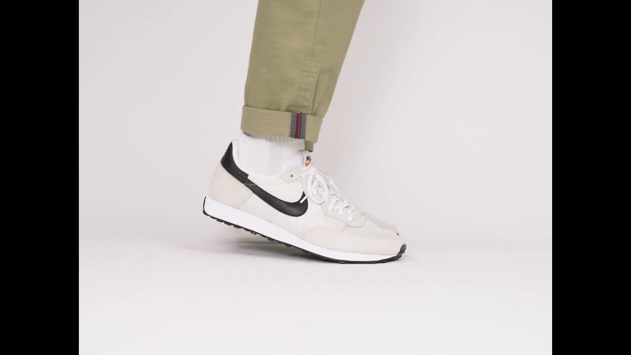 nike challenger og with jeans