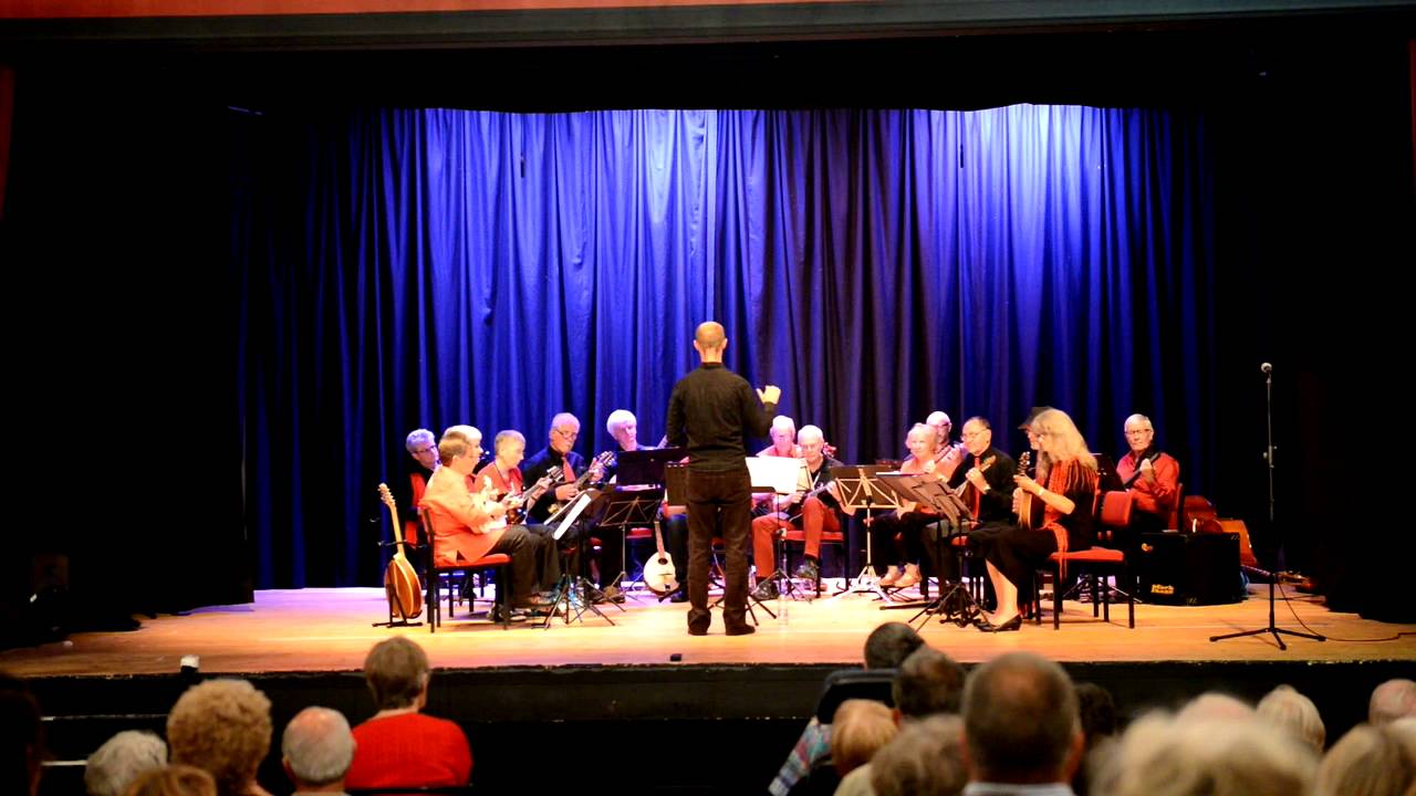 Mandolin Orchestra of Devon Opera Hat/Hogmanay Jig YouTube