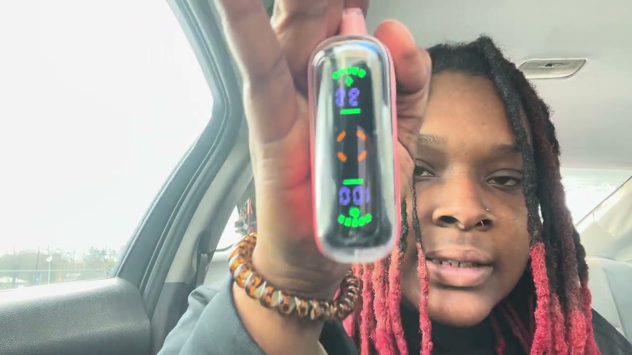 Geek Bar has the best vapes! Geek Bar Pulse Sour Apple Blow pop 🍭🍏