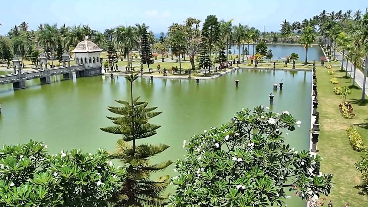  Taman Ujung Water Palace  Karangasem Bali YouTube