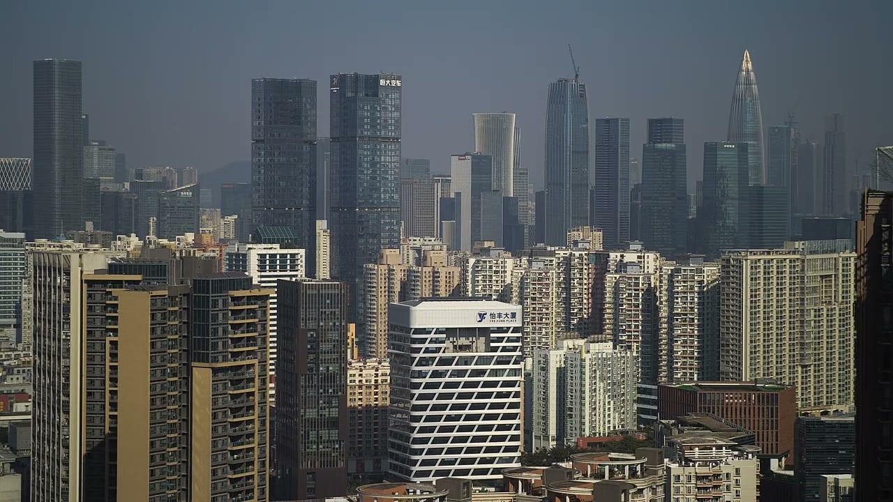 Shenzhen 24h Timelapse on 09.01.2026 4K 70mm Zoom