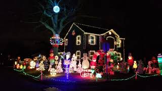 Happy New Year 2021! Auld Lang Syne synchronized to Christmas lights