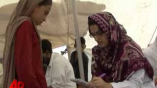 Protests Flare in Flood-weary Pakistan screenshot 1