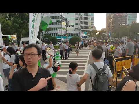 20170830 各派人馬聚集！世大運閉幕式警方繃緊神經-民視新聞網